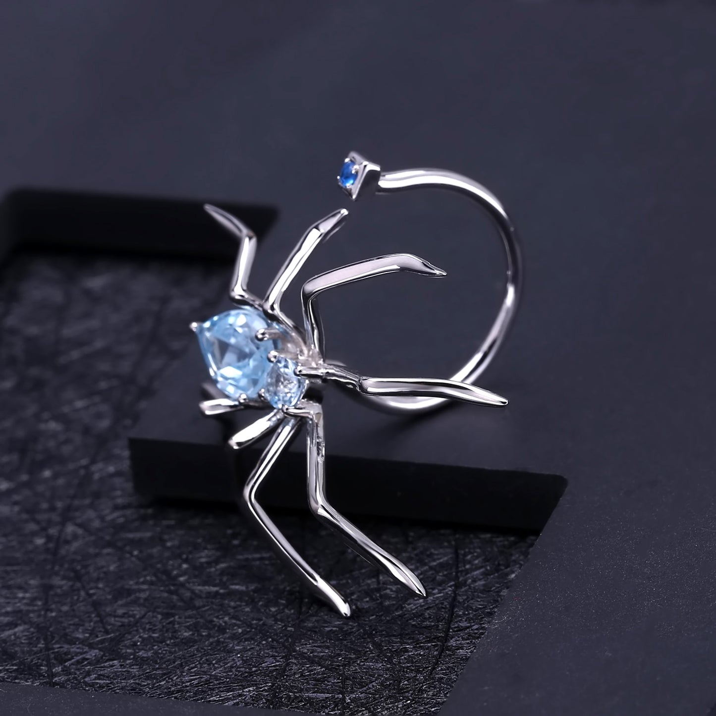 Spider Ring in 925 Silver and Topaz