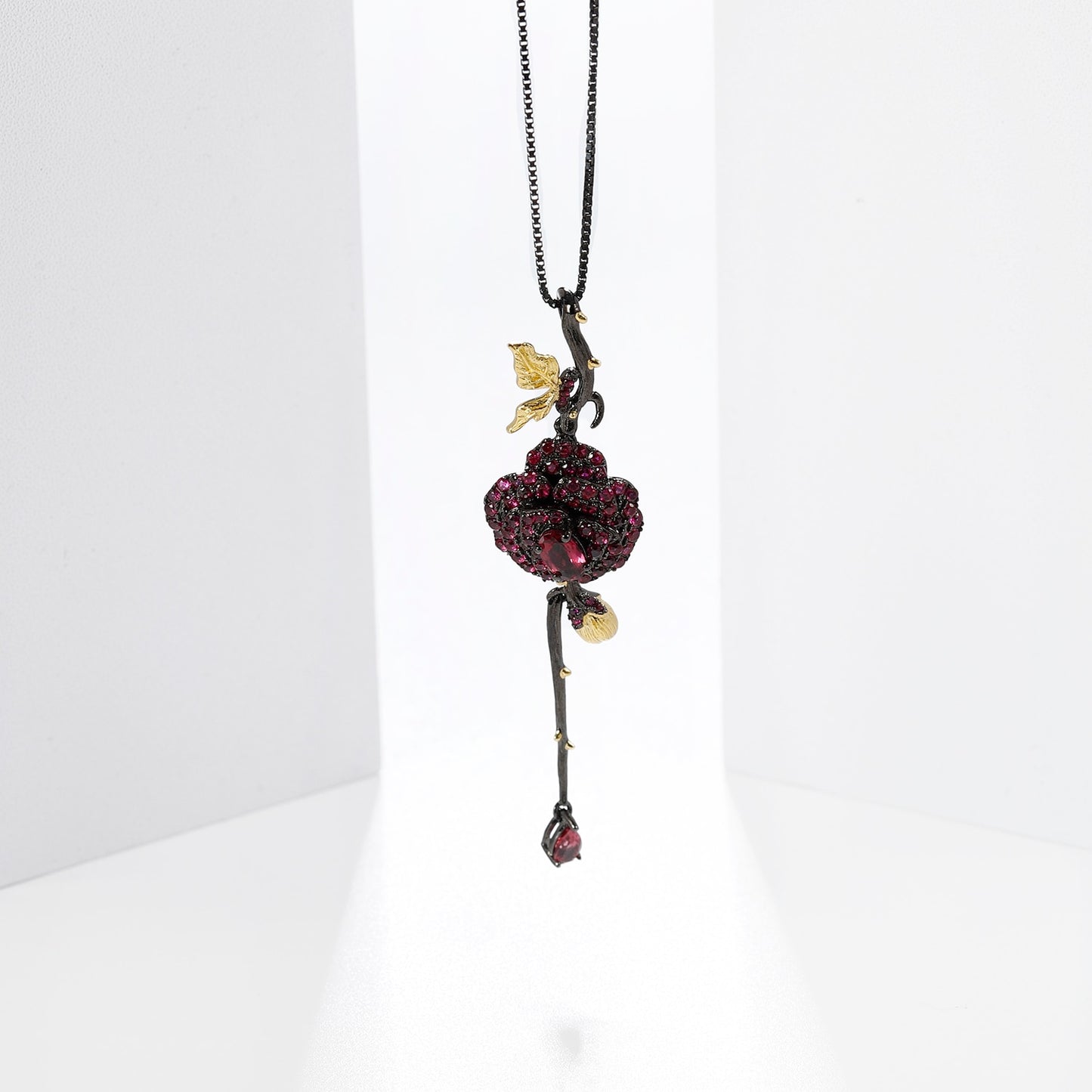 Rose Flower Necklace in 925 Silver and Natural Stones