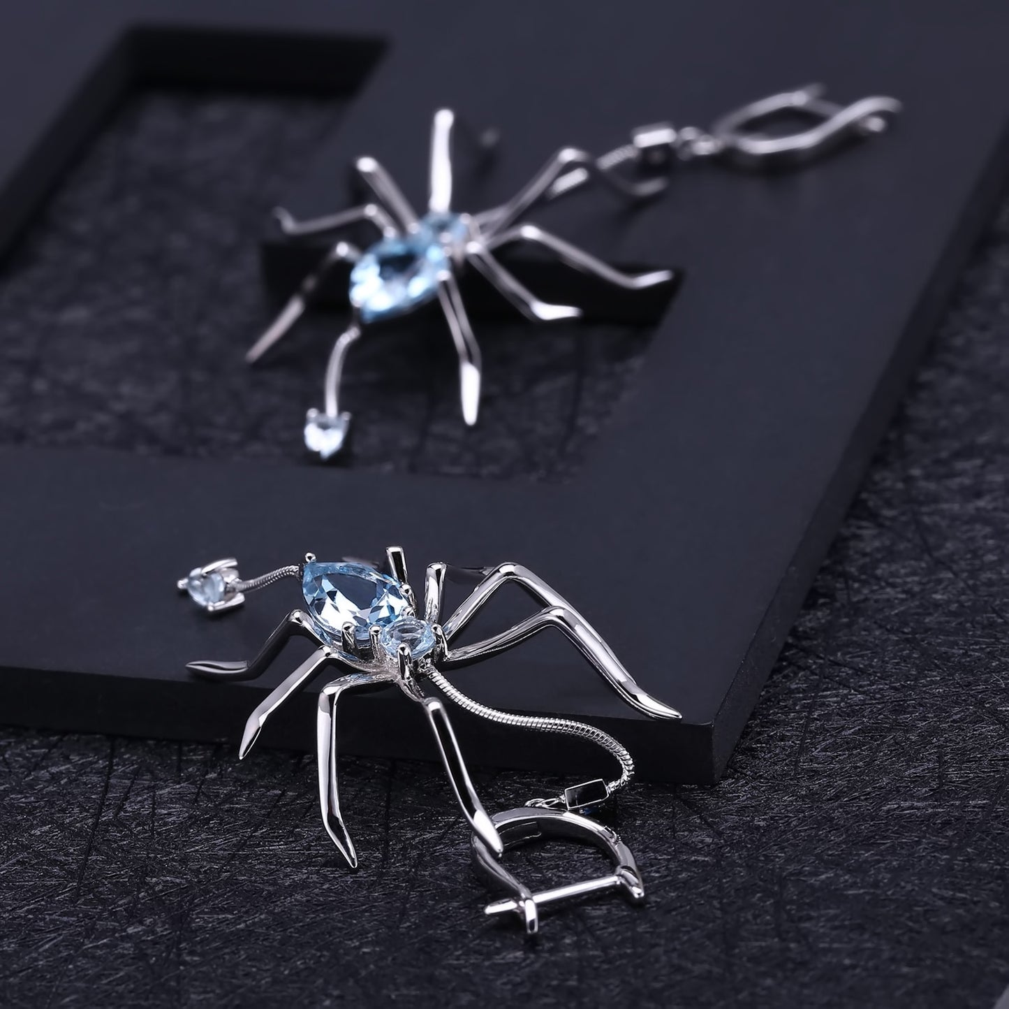 Spider Earrings in 925 Silver and Blue Topaz